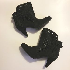 CHINESE LAUNDRY Black Suede HI HEEL Ankle BOOTS
